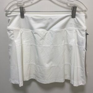 Fila White Pleated Athletic Tennis/Raquetball/Golf Mini Skort, Size S, w/shorts